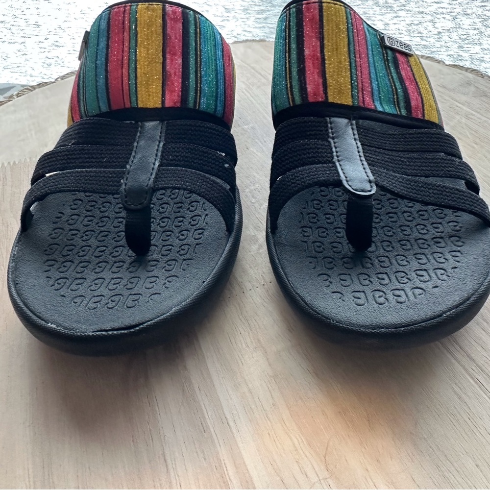 Bzees Sandals - Picture 3 of 4